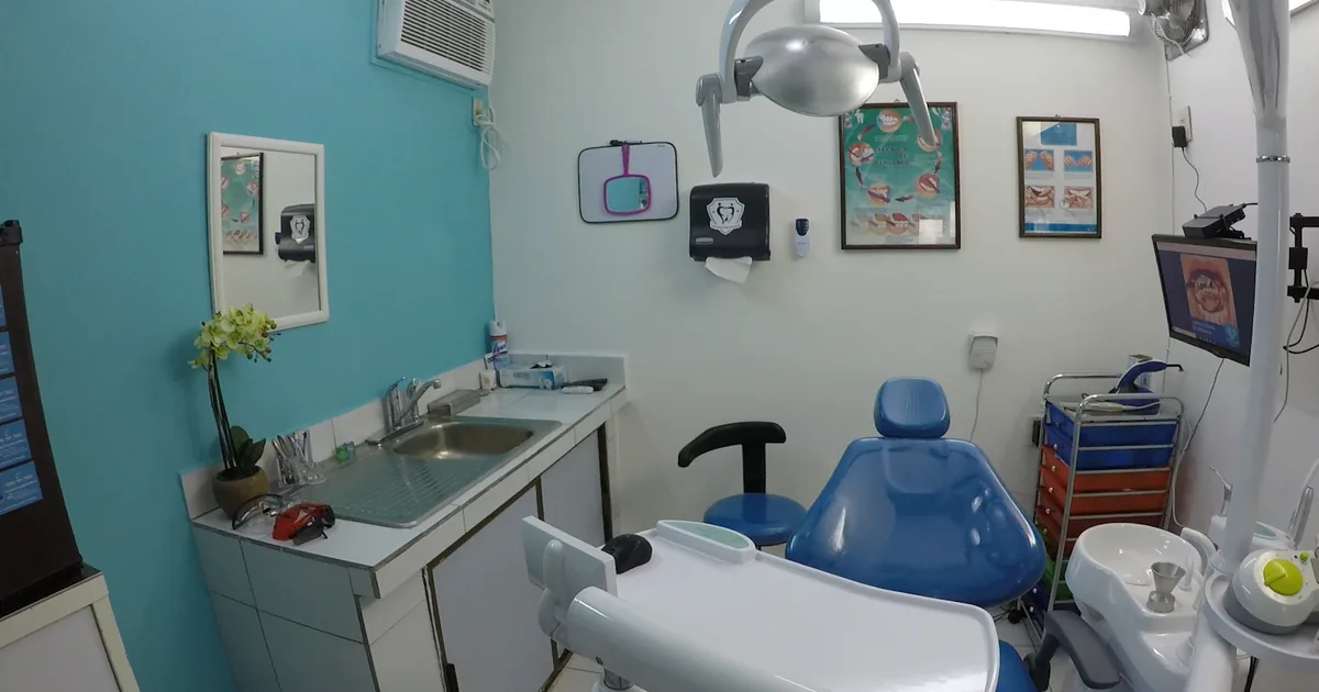 Dr. Luis G. Ibarra Ortodoncia Dentista
