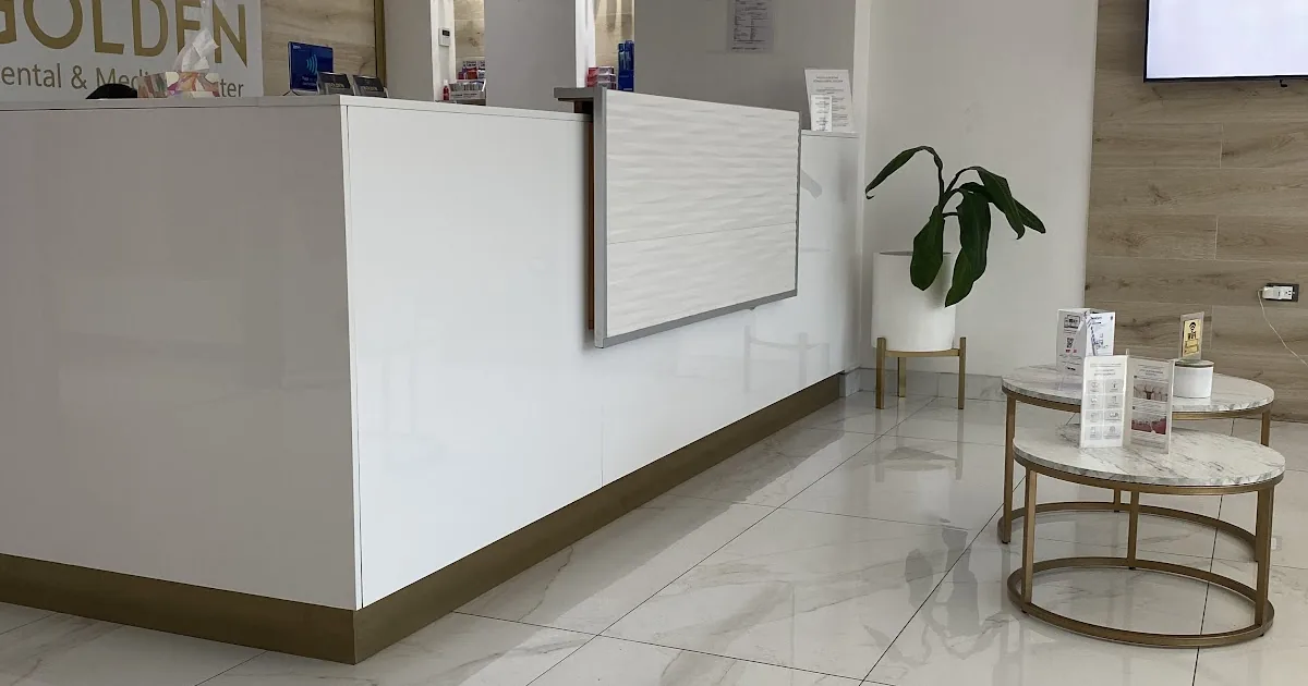 CLÍNICA DENTAL GOLDEN
