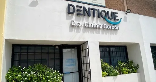 Dentique by Dra. Cinthia Borbon, consultorio dental en Hermosillo, Sonora