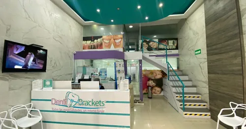 Dentibrackets® Clínica Dental | Plaza Exhibimex, consultorio dental en Álvaro Obregón, Ciudad de México