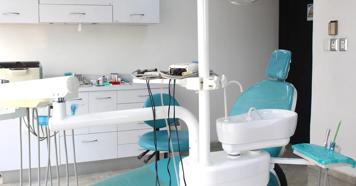 Dentista Tonantzin Calderón, Biológica Dental.