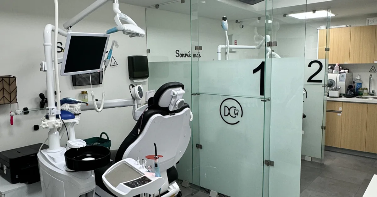 Dental Center CDMX | Dentista Coyoacán | Brackets | Implantes dentales | Diseño de sonrisa | Carillas