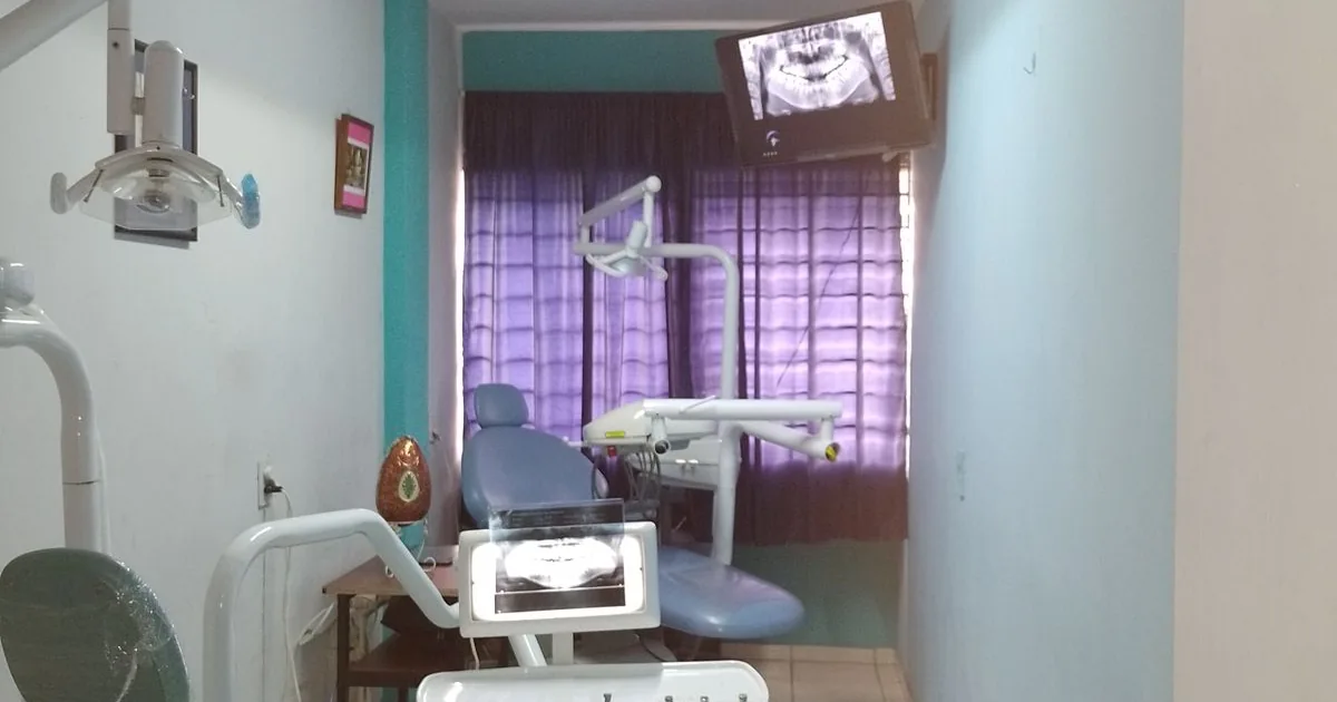 Clínica Dental Polyglodent