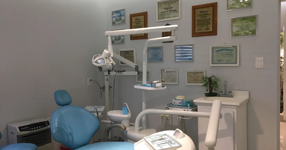 DENTISTAS ESPECIALISTAS