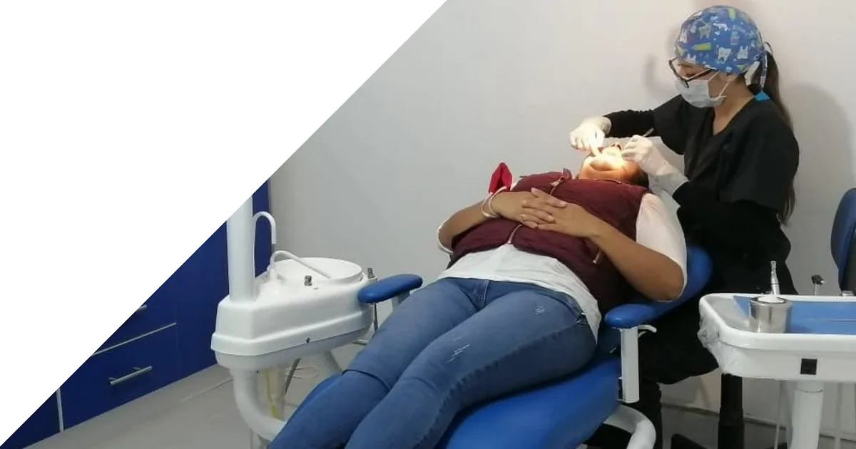 Consultorio dental «Azul dental Clinic «