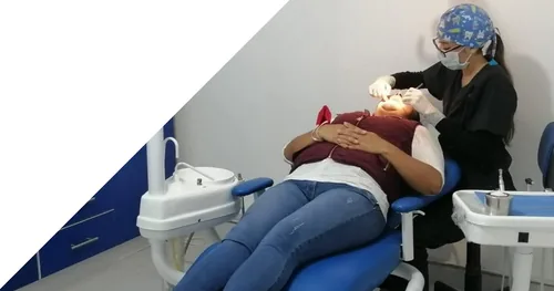 Consultorio dental «Azul dental Clinic «, consultorio dental en Coacalco de Berriozábal, Estado de México