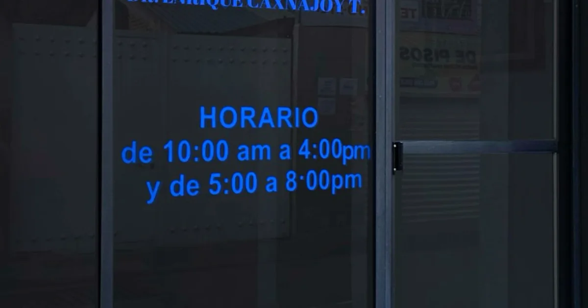 Cirujano Dentista Dr. Enrique Caxnajoy