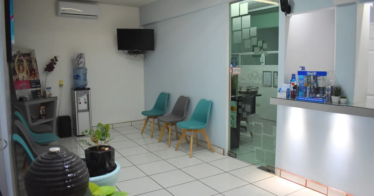 Especialident (Clínica Dental Familiar)