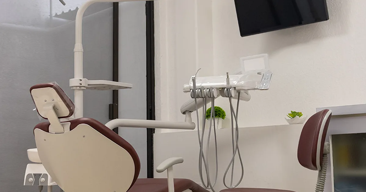 Evelyn Vasquez Ciriaco – Dentista Especialista en Periodoncia