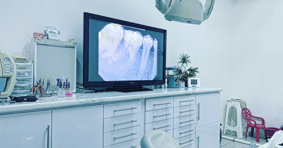 Smile Pro Studio – Dentista, Ortodoncia, Blanqueamiento