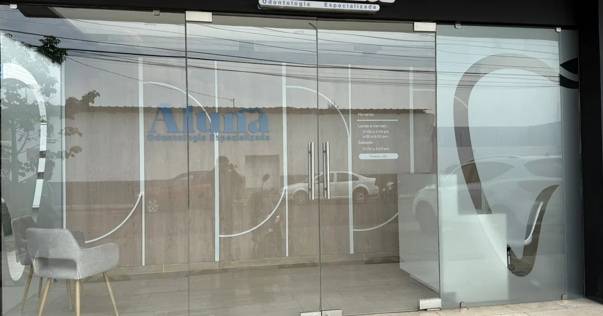 Aluna Dental – Periodoncia e implantes – Ortodoncia – Diseño de sonrisa