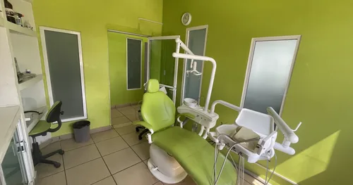 Clínica Innovación DENTAL Dr. Adalberto Pelayo Olmos, consultorio dental en San Martín Texmelucan, Puebla