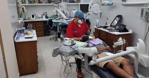 Cancún Sonriendo, consultorio dental en Cancún, Quintana Roo