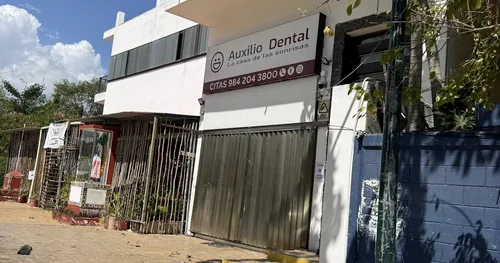 Auxilio Dental Playa, consultorio dental en Playa del Carmen, Quintana Roo