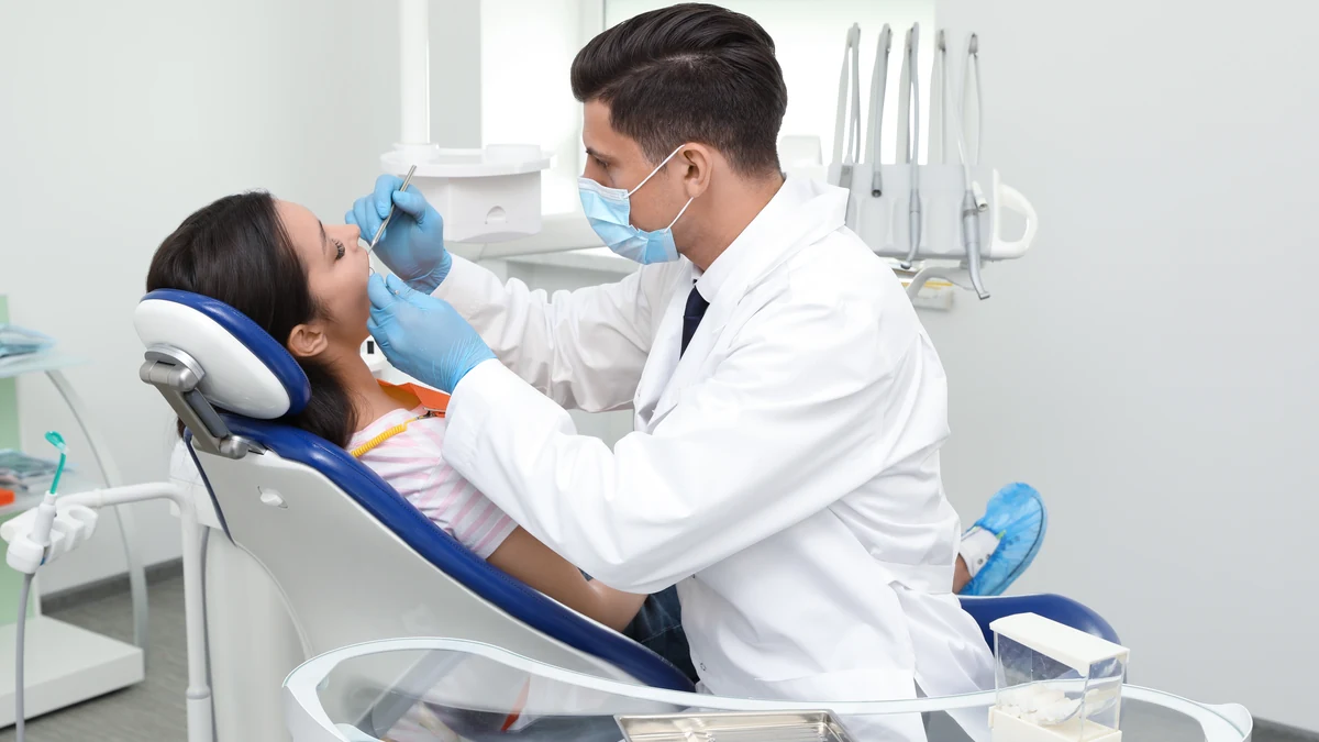 Atención dental dentro de una clínica en México